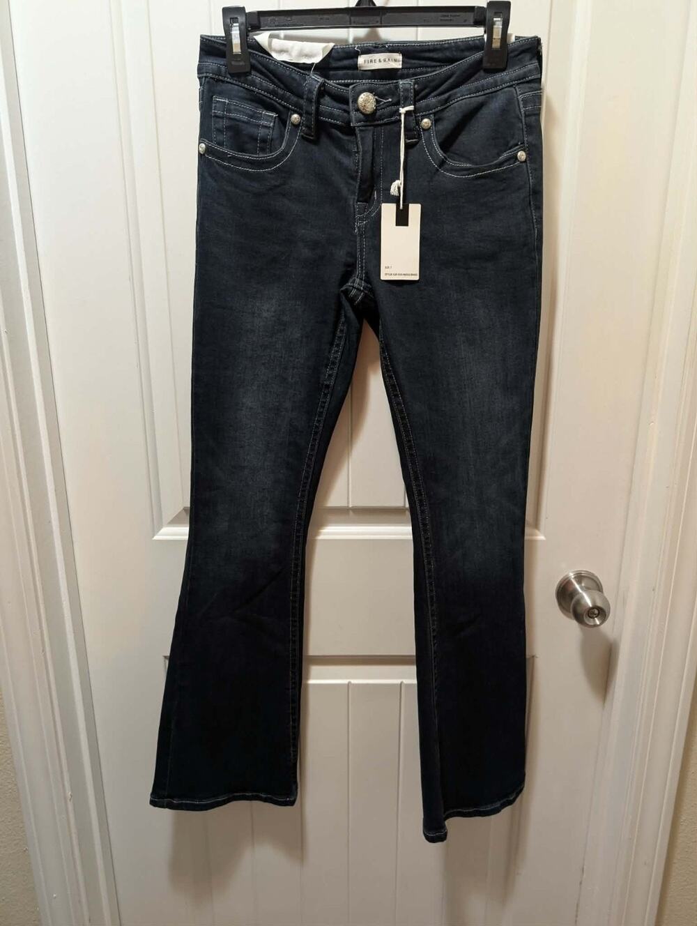 NEW! Fire & Rain Blue Comfort Denim Bootcut Low Rise Jeans Size 7/28